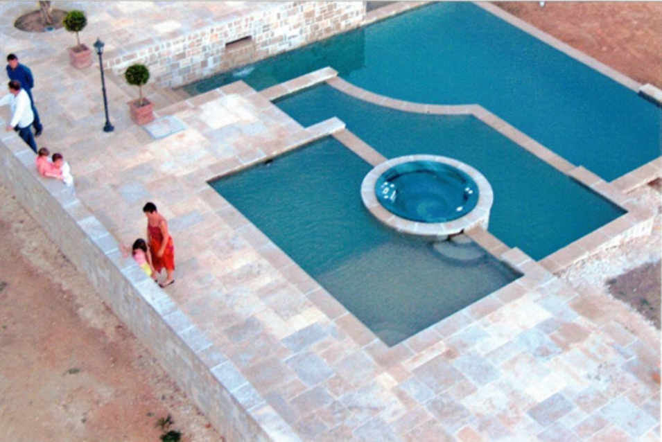 Réalisation piscine à débordement 3